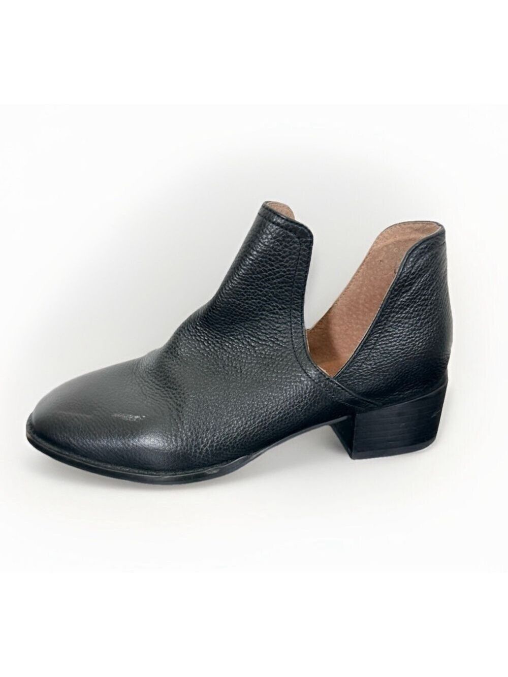 Seychelles At the Gate Booties 7.5 Women Black Leather Ankle Notches